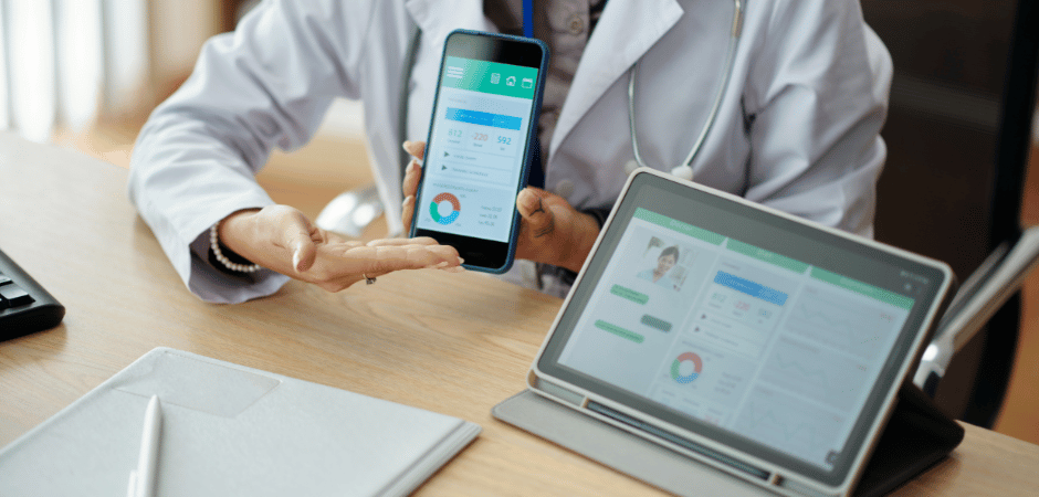 2025 (8) mobile vs web app development